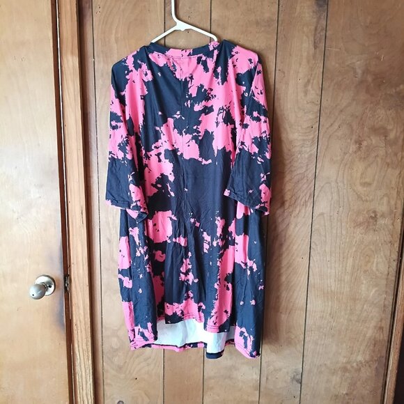 plus size womens pink black skeletons L' amoureux short sleeve top size 4X - Picture 6 of 6